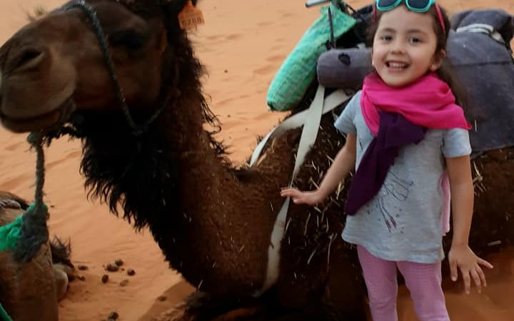 LaraTheExplorer and her friend the camel