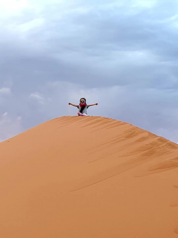 LaraTheExplorer in the Sahara Desert