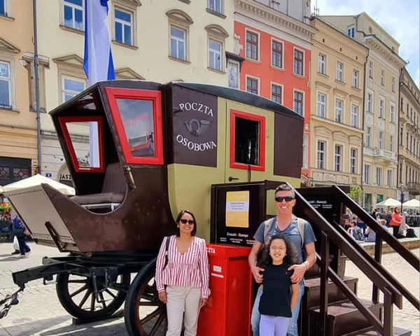 The family of Lara the Explorer at Wroclaw old town